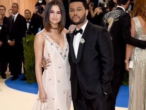 Így romantikázik Selena Gomez és The Weeknd! *Cuki fotó!*