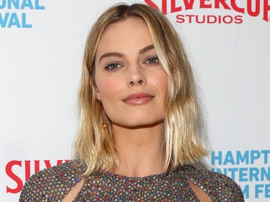 Nem lesz szexibb outfit Margot Robbie meztelenruháján ezen a héten
