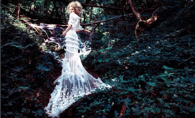 A SENTIMENTS COUTURE új kollekcióját a metamorfózis inspirálta!