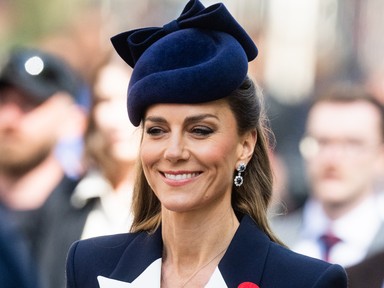 Földöntúli szépségként bukkant fel Katalin hercegné, akinek Vilmos herceg nélkül kellett helytállnia