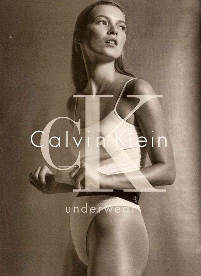 Kate Moss egyik Calvin Klein kampánya