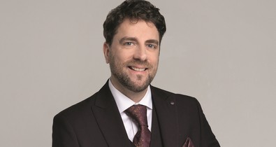 „A költők elsősorban pont olyan emberek voltak mint te vagy én, csak versbe szedték a gondolataikat” - Sövegjártó Áron színésszel beszélgettünk
