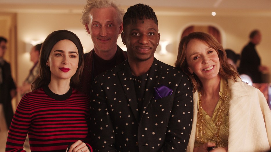 A karizmatikus emberek számára nem okoz problémát hallgatni, a csendben teret látnak, nem pedig veszélyt - Részlet az Emily Párizsban című sorozatból