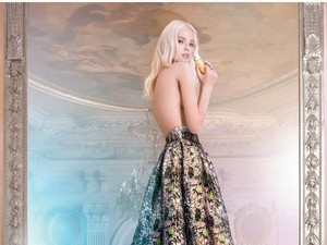 Neonfények, lüktető zene, álomszerű helyszínek - ilyen a Dior és a Dior Addict kampányfilmje