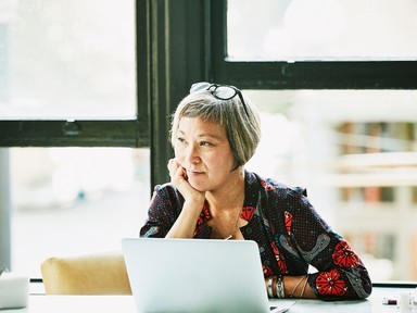 Egy felmérés szerint egy 60 éves magyar nő a munkaerőpiacon felannyi eséllyel sem indul, mint egy 34 éves