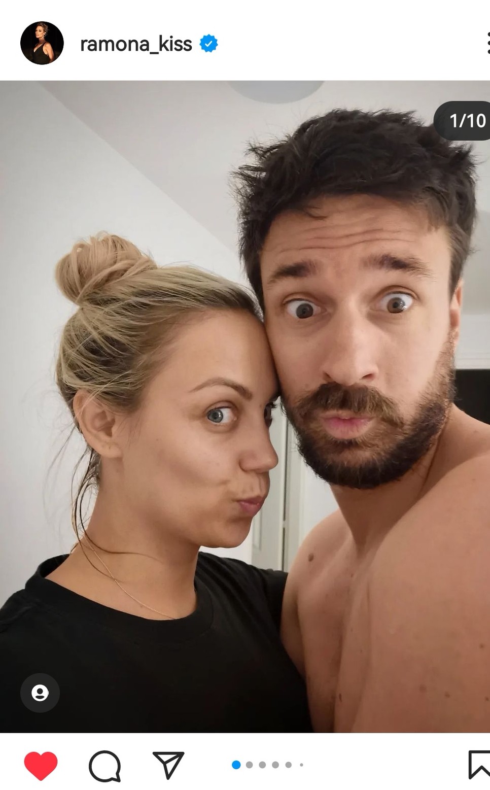 "Ritkán szoktunk nyilvánosan ömlengeni, de ma engedjétek meg nekünk, ugyanis ma vagyunk hároméves házasok" -írja Rami Instagram-oldalán Fotó: Instagram