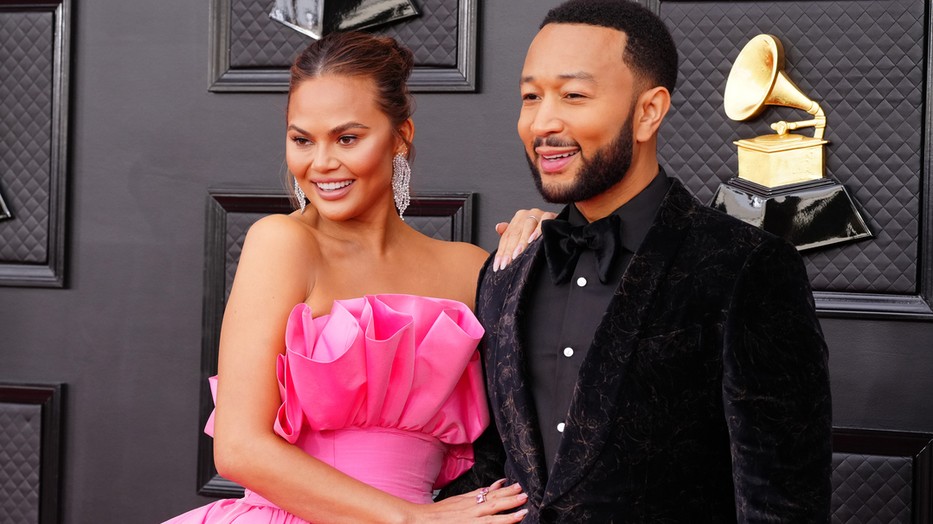 Megérkezett Chrissy Teigen és John Legend negyedik kisbabája