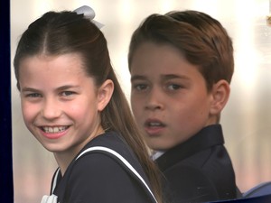 Elolvadunk! Ilyen aranyosan becézik Sarolta hercegnőt az osztálytársai