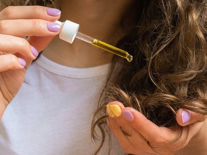 Töredezett a hajad? Így hozd rendbe természetes módon!