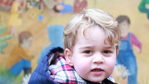 György herceg első napja a bölcsiben