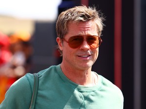 Ez tényleg Brad Pitt? Brutálisan jó formában van a 60 éves színész, mintha újra 30 lenne