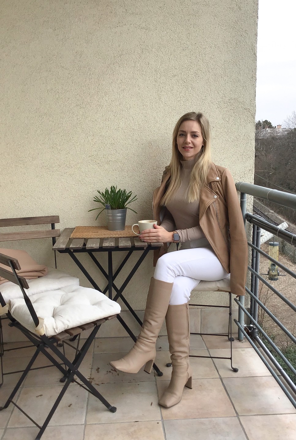 Fuller Bianka az otthoni kávézásnak is megadja a módját