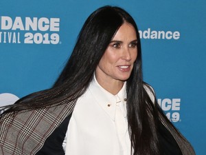 Demi Moore 56 évesen is simán vagányabb, mint bárki
