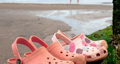 Megérkezett a platformos Crocs!