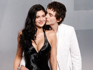 Kylie Jenner és Timothée Chalamet szerelmesebbek, mint valaha, le sem tudták egymásról venni a kezüket