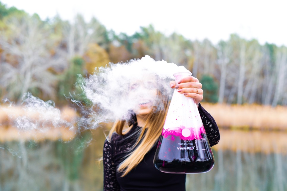 Molnár Janka Sára a kritikus gondolkodásra szeretné rávezetni az embereket tudományos projektjeivel