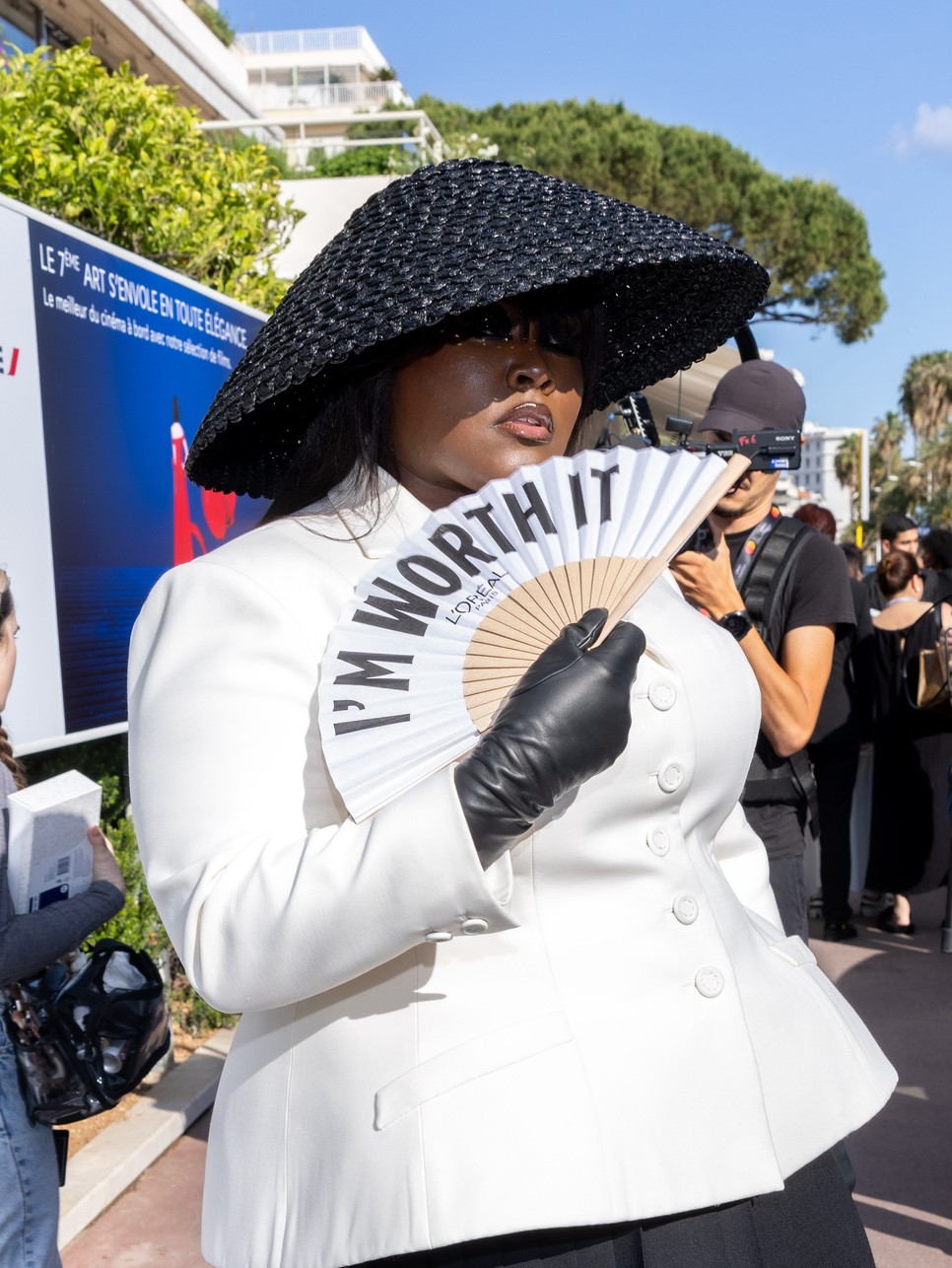 Yseult a Cannes-i Filmfesztiválon való megjelenésével példázza, hogy a kerekded nők is megérdemlik a figyelmet