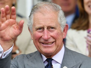 Károly király gesztusa könnyeket csal a szemekbe