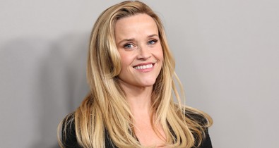 Reese Witherspoon pink pucérruhában tündököl, azonnal elpirulsz a látványtól
