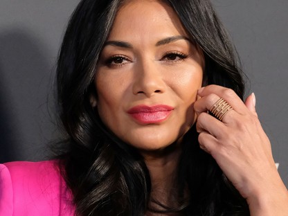 Nicole Scherzingernek még az is jól áll, ami Meghan Markle-nek borzalmasan