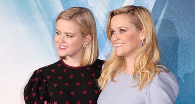 Édesanyja ikonikus szerepébe bújt Reese Witherspoon lánya: mintha magát Doktor Szöszit látnánk