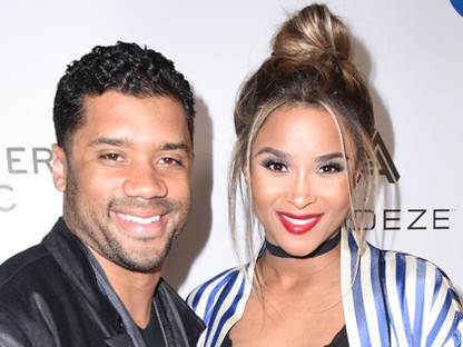 A várandós popsztárok mindent visznek! Itt egy újabb zseniális videós performansz