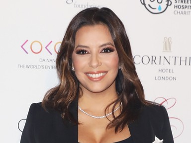 Te is meg fogod bámulni Eva Longoria dekoltázsát