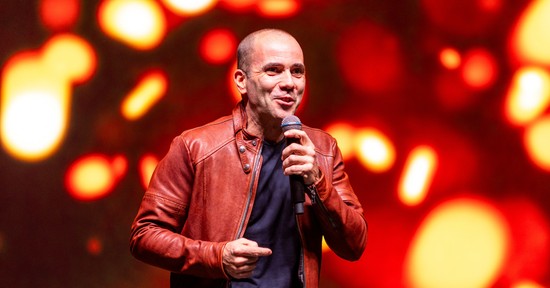 Kovács András Péter: „Minden humorista sokkal gazdagabb és sokszínűbb annál, mint amit a színpadon mutat magából”