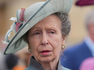 Nagyon kínos bakit vétett a Buckingham-palota: törölni kényszerültek Anna hercegnő születésnapi posztját