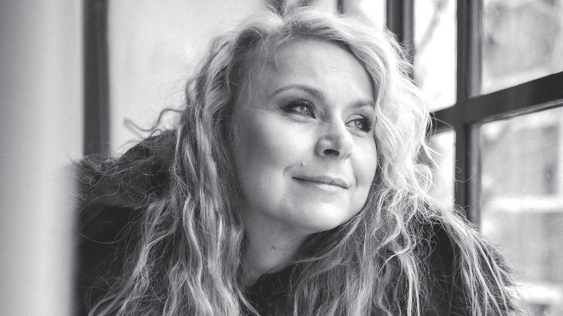 glamour szirtes edina