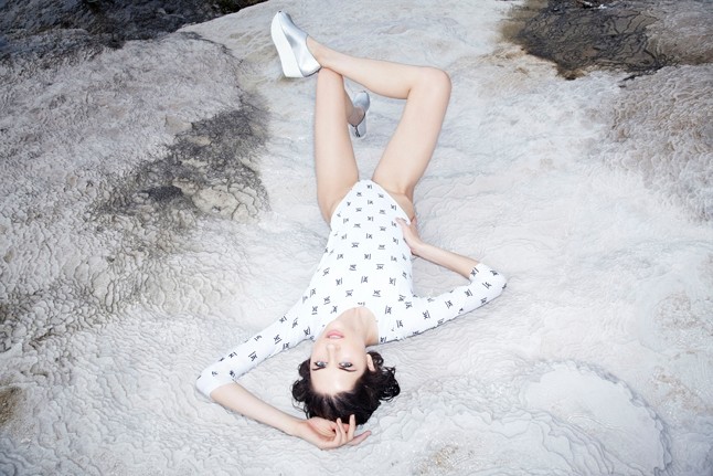 Káldy Júlia izgalmas cipőkollekcióval jelentkezik