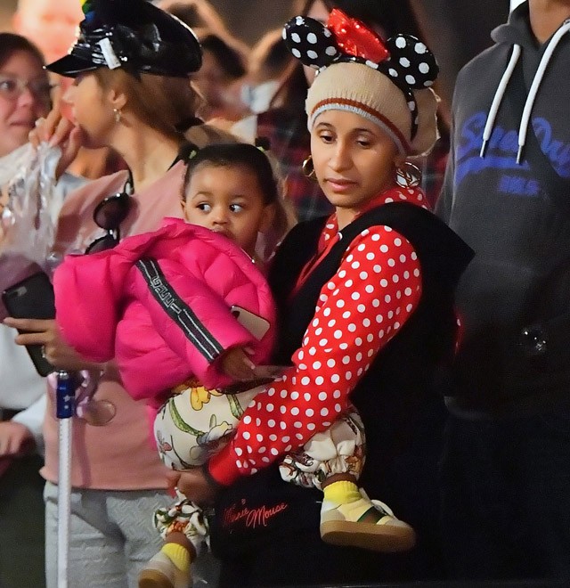 Cardi B smink nélkül