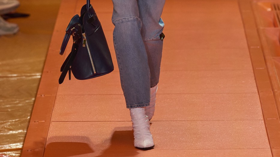 A Louis Vuitton Illusion High Boot névre keresztelt modelljei könnyen becsaphatnak minket