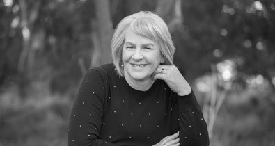 „Megterhelő volt ilyen mélyen foglalkozni a háborúval" - Heather Morris írónővel beszélgettünk