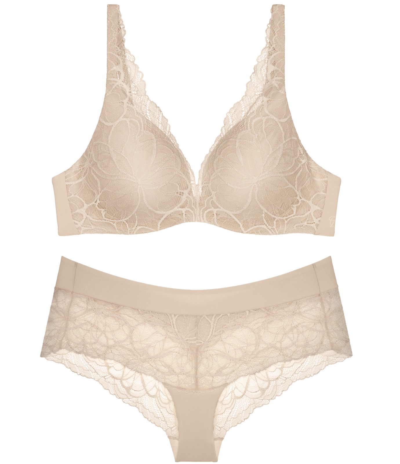 Melltartó és alsó TRIUMPH 19 000 Ft, 8000 Ft