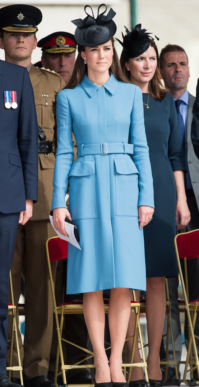 Katalin hercegné felvonultatta elképesztő kabátgyűjteményét