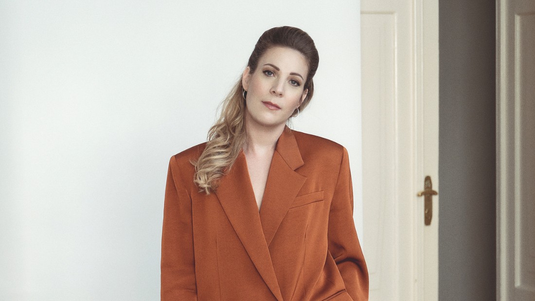 Gerlóczi Judit | Öltöny és cipő MANGO