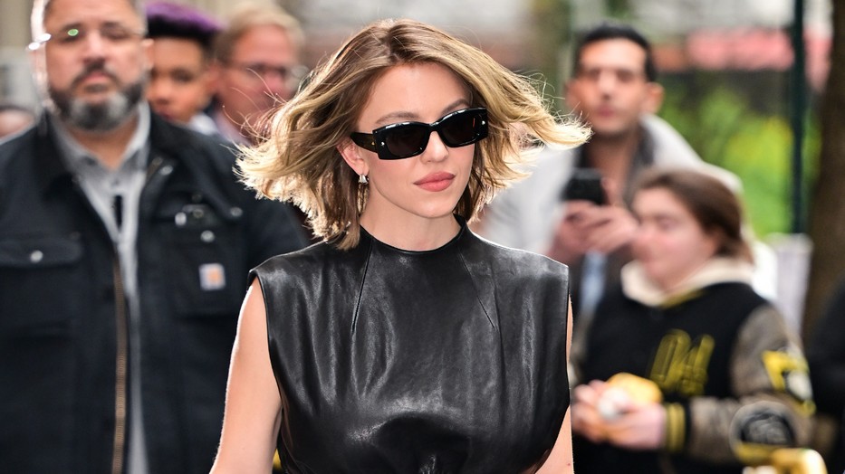 36 kép, ami tökéletesen leírja Sydney Sweeney stílusevolúcióját