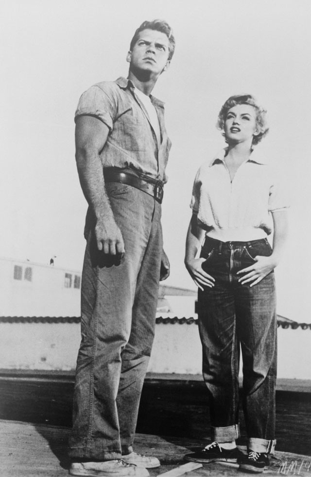 Régi idők divatja modern köntösben: így koppintsd le Marilyn Monroe őszi szettjeit