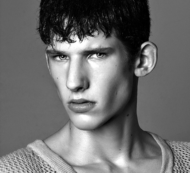 Magyar fiú az Alexander McQueen show-n