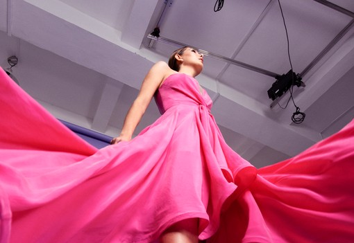 Különleges esküvői ruhák: ha a nagy napon elrugaszkodnál a merev hagyományoktól