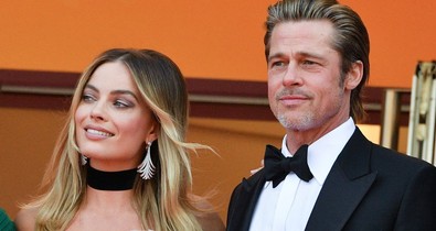 Hatalmas botrány lett Brad Pitt és Margot Robbie csókjából 