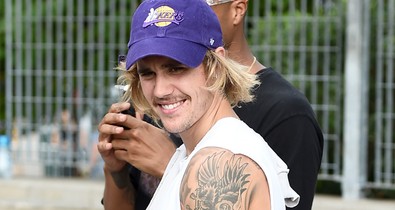 A nap videója: senki nem sejtette az utcán, hogy Justin Bieber bolondozik velük