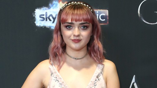 Arya Stark SZŐKE lett!