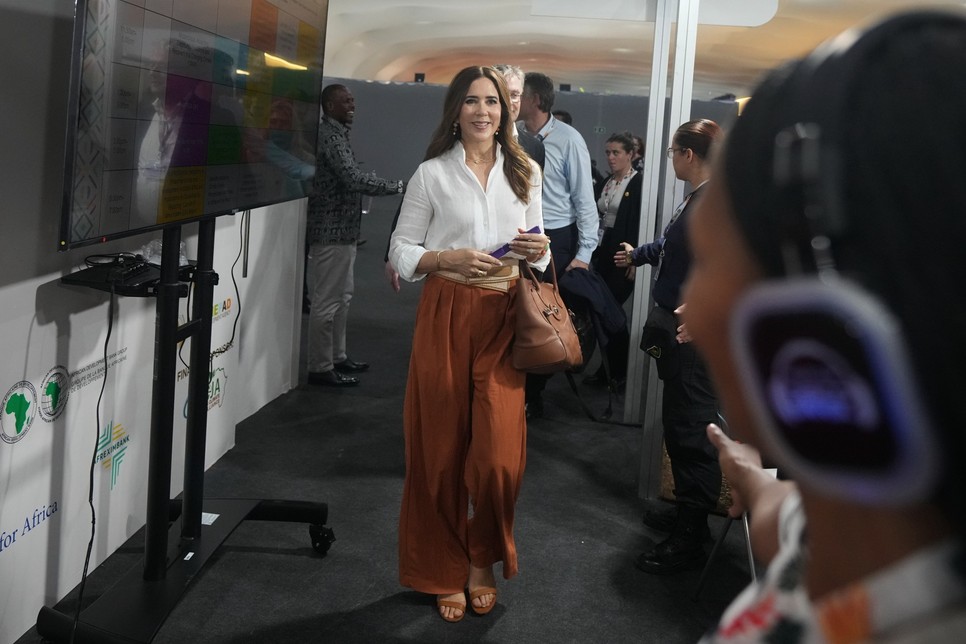 Mária dán királyné igazi divatinfluenszer