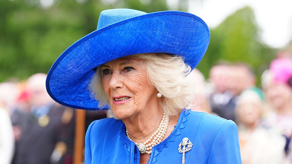 Kamilla királyné a magassarkújával üldözte el a támadóját