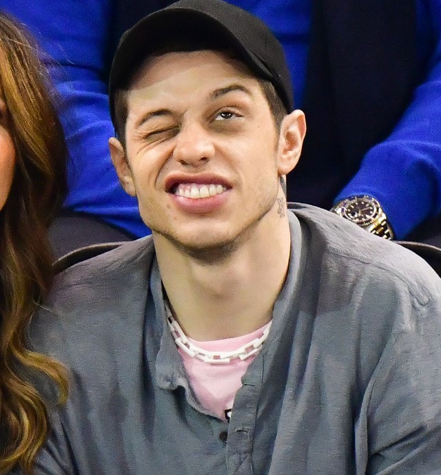 Ezt hogy csinálja? Ariana Grande exe újabb bombázóval randizik