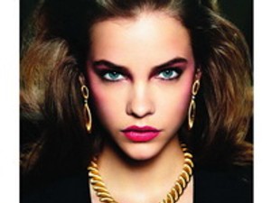 Palvin Barbi is a francia Vogue-ban hódít