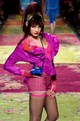 Natalia Vodianova a Betsey Johnson 2001-2002-es őszi/téli bemutatóján a New York-i divathéten