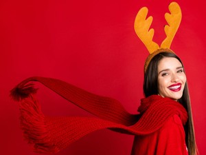 Mit viselj a karácsonyi pulcsi és a koktélruha alatt? Ünnepi fehérnemű útmutató